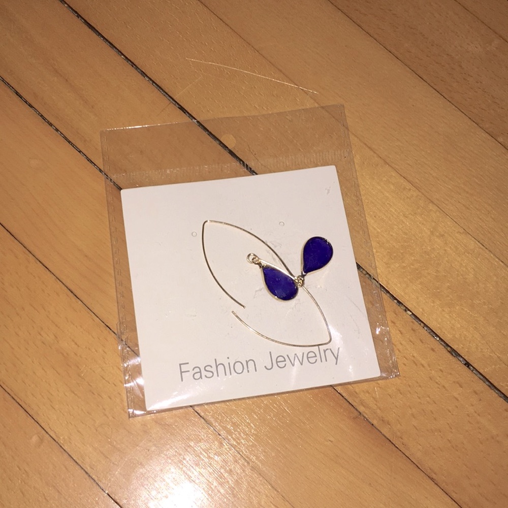 Blue dressy earrings